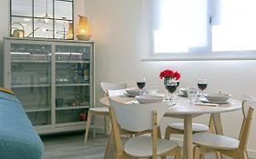 -Malagasunapts-Centre Pool&Parking Bus-Train Station